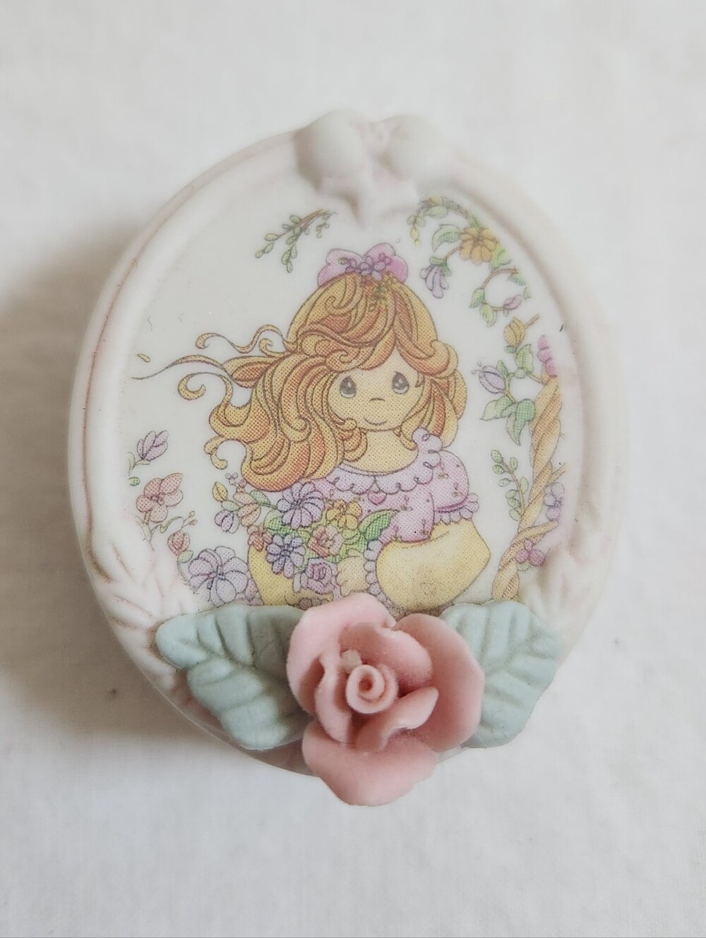 Precious Moments Sweetheart Oval Trinket Box